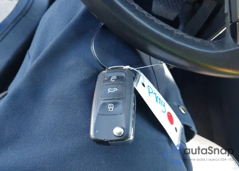 2017 Volkswagen Jetta 1.4T Se z USA, uszkodzony, nr VIN 3VWDB7AJXHM274906